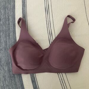 Knix Revolution V-Neck wireless bra